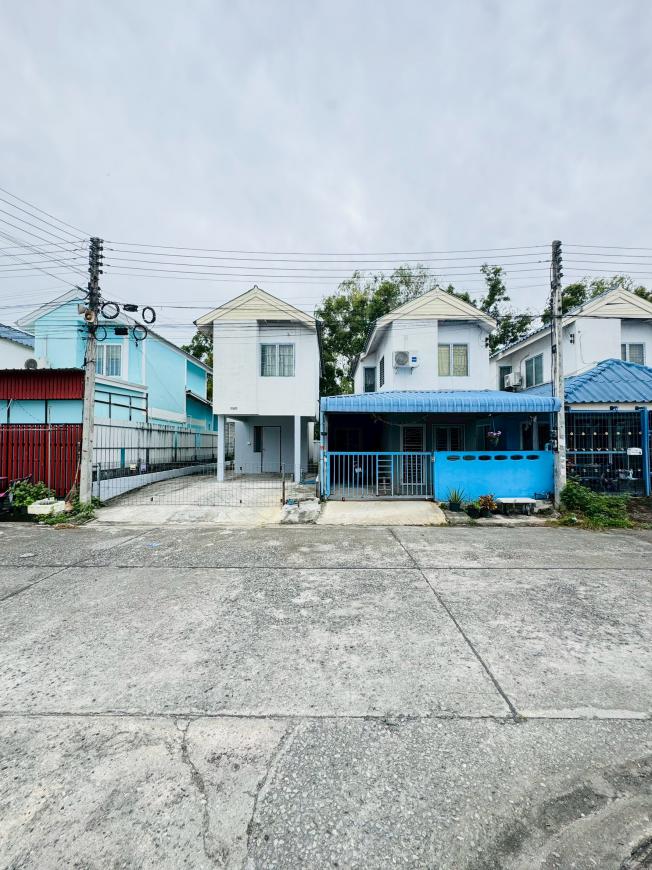 หมู่บ้านเอื้ออาทร 80/794