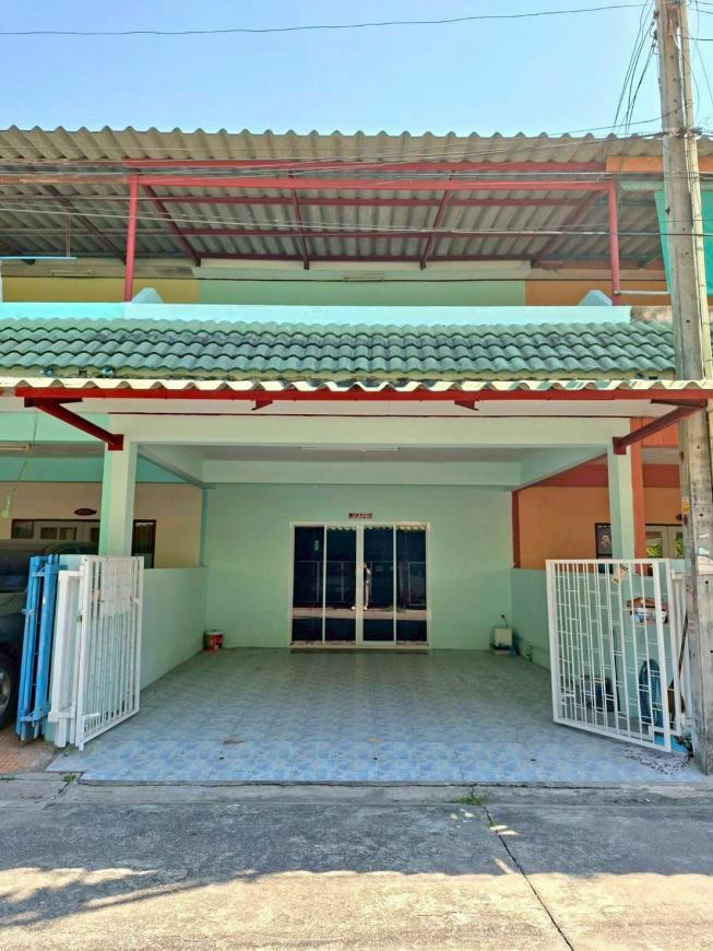 หมู่บ้านปราณีทอง บ้านเลขที่ 27/6