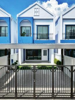 บ้านเดี่ยวหลังใหญ่ อ่างศิลา