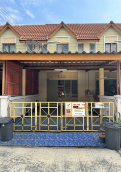หมู่บ้านแฟมิลี่ ทาวน์ 72/51
