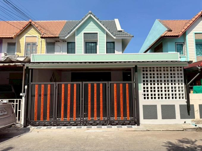 หมู่บ้านแฟมิลี่แลนด์นาป่า