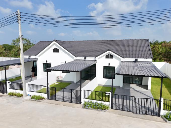 ทาวน์โฮม พิกัด สำนักบก