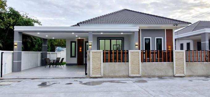 ขายบ้าน บ้านเดี่ยวชั้นเดียวสไตล์รีสอร์ท บ้านสวนในเมืองชลบุรี