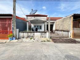 หมู่บ้านตะวันออก บ้านบึง บ้านเลขที่ 816 ซอย 3 หมู่บ้านตะวันออก บ้านบึง บ้านเลขที่ 816 ซอย 3