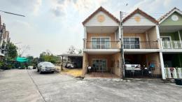 หมู่บ้านอีสแลนด์แอนด์เฮ้าส์ บ้านเลขที่ 334/5 