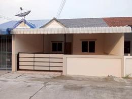 หมู่บ้านชุมชนมณีรัตน์ บ้านบึง บ้านเลขที่ 1001/81 ซอย 2