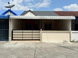 หมู่บ้านชุมชนมณีรัตน์ บ้านบึง บ้านเลขที่ 1001/81 ซอย 2